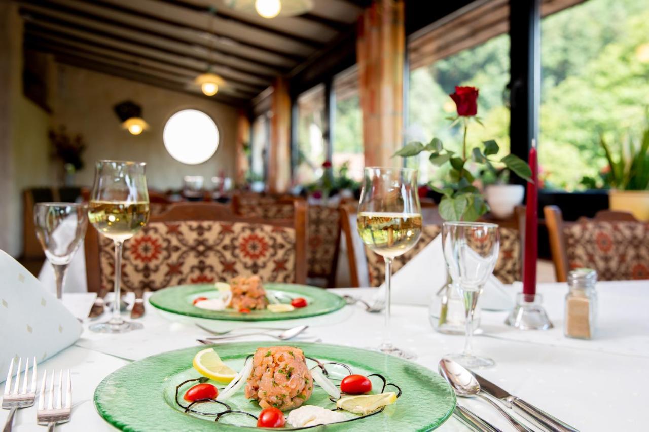 Hotel Restaurant Haus Waldesruh Eppenbrunn Экстерьер фото